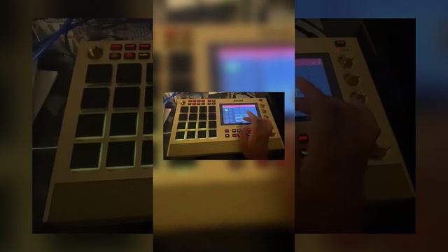 My first beat with my MPC Live 2 #boombap #beatmaker #hiphopproducer #mpcliveii #producerlifestyle