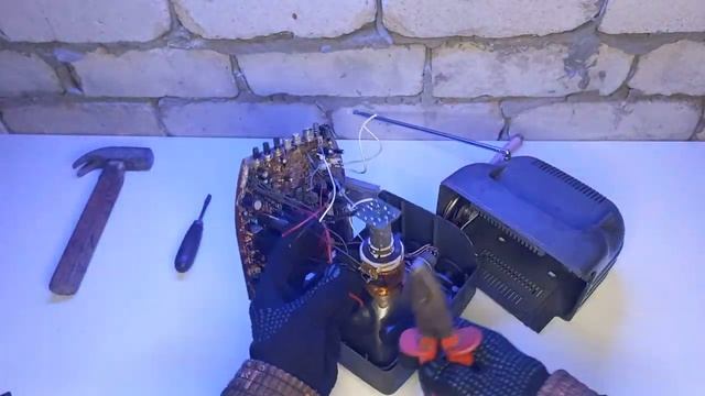 КИТАЙСКИЙ ТЕЛЕВИЗОР В МЕТАЛЛОЛОМ | МЕДЬ | ЛАТУНЬ И АЛЮМИНИЙ | ЦВЕТМЕТ НА ХАЛЯВУ #1 смотреть онлайн