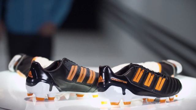Икер Касильяс подписал контракт с Adidas