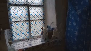 Обзор и ремонт в старом каменном деревенском доме из подручных материалов.Не повторять!Штаны в стен