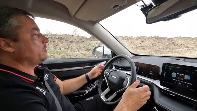 Новая бетонная дорога Николаев-Кропивницкий.Мы по обочине.Фуры по полям!!!(4К) смотреть онлайн