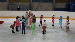Новогодний утренник на льду