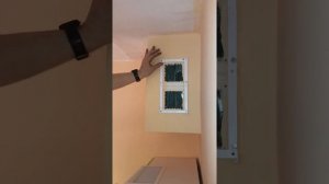 Установка вентиляционной решетки на магнитах на вентиляционную шахту.