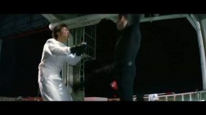 Первый бой Джеки Чан проигрывает Бредли Джеймсу Аллану в фильме ВЕЛИКОЛЕПНЫЙ (1999) Full HD