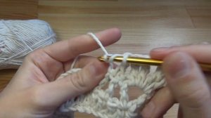 Воротничок крючком на школьное платье. Всего 5 рядов.