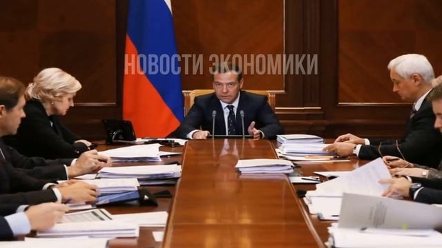 ВСЕХ НЕРАБОТАЮЩИХ ПЕНСИОНЕРОВ С 1 ЯНВАРЯ ОЖИДАЕТ СЮРПРИЗ смотреть онлайн