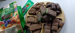 Асмр шоколадный! Раскладываю шоколадки и конфетки для вашего удовольствия и мурашек