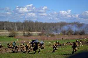 Военно-историческая реконструкция боя на Пулковских высотах (слайд шоу)