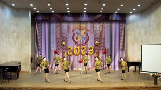 Хореографическая композиция "Регулировщицы"