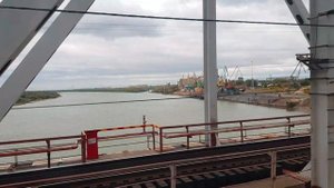 Прибытие в Омск, река Иртыш поездом Москва-Барнаул