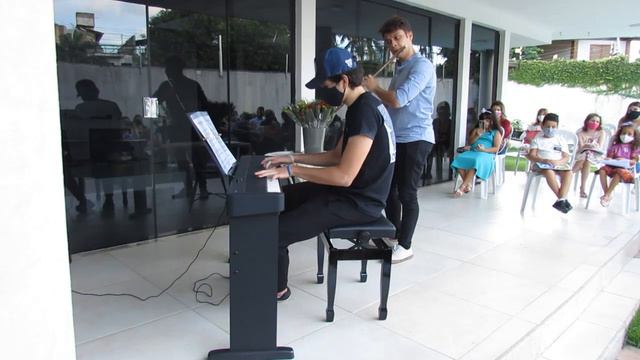 THEME FROM SCHINDLER'S LIST / Por Lucas Rocha ( Duo Flauta Samuel Lira ) смотреть онлайн