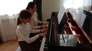 С. Подгорная "Начнем с буги вуги", исп. Старостина Элина, (12 лет), прнподаватель Баландина Е.Ю.