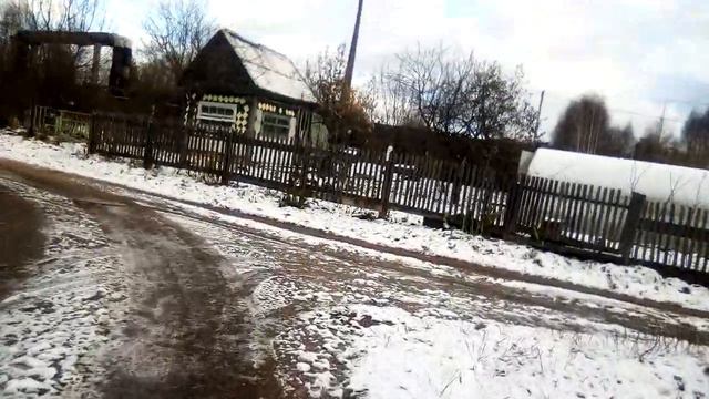 гуляем  с собаками за городом в и входим в город  2 часть