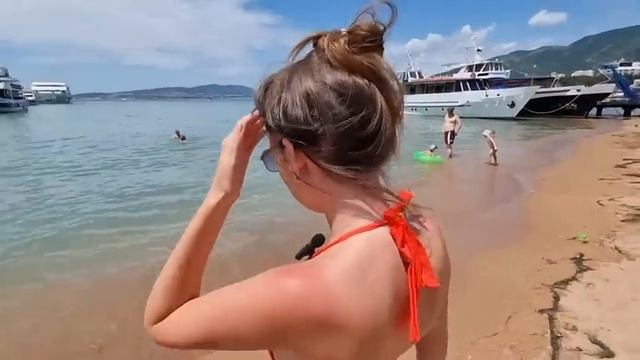 ГЕЛЕНДЖИК 2023/ НАШЛИ УЕДИНЕННЫЙ ПЛЯЖ/ ПОКУПАЕМ СУВЕНИРЫ И СЛАДОСТИ БЛИЗКИМ смотреть онлайн