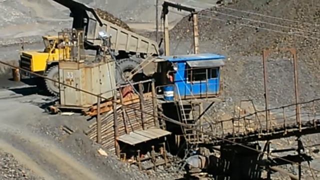 как добывают золото на крайнем севере.Добыча золото. Интересное видео Interesting video смотреть онлайн