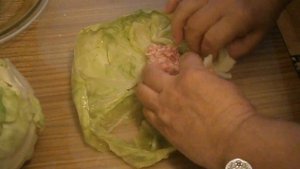 Как легко приготовить голубцы (c помощью микроволновки)