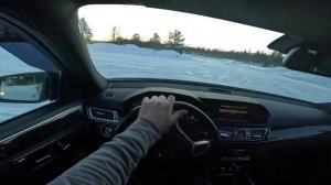 Mercedes-Benz W212 Hitting Speed Limiter With Winter Tires