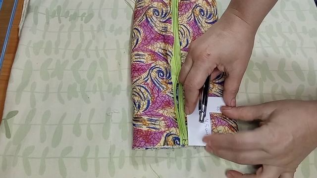 DIY / ЧТО Я СШИЛА ИЗ ЛОСКУТОВ / cosmetic bag смотреть онлайн