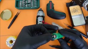 Bosch IXO 3.6V Changing the battery of the charged screwdriver. - Bosch IXO 3.6V Batarya değişimi.