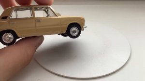 ОЧЕНЬ РЕДКАЯ МОДЕЛЬ ЖИГУЛЕЙ 1:43. ОБЗОР МАСШТАБНОЙ МОДЕЛИ ВАЗ 21011 АВТОЛЕГЕНДЫ СССР. ЖИГУЛИ 1:43.