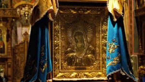 Богородице. Песня прославляющая Владычицу, матерь Иисуса, Сына Господа Вседержителя