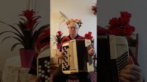 Ты идёшь ко мне на встречу.