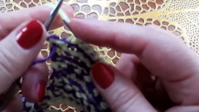 Двухцветные следки на 2 спицах.