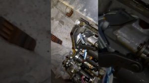 ПОКАЗЫВАЕМ КАК ИЗВЛЕЧЬ СЛОМАННЫЙ БОЛТ ИЗ КАРТЕРА ?