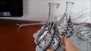 Простой декор стеклянной посуды красками по стеклу.Рисовала то,что пришло в голову.