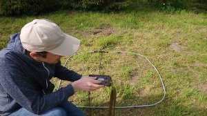 Как работать с импульсным глубинным металлоискателем и поисковой рамкой.