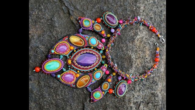 Колье из бисера и камней от разных мастеров-Fantastic beads
