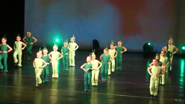 ОХА Метелица танец Сороконожка смотреть онлайн