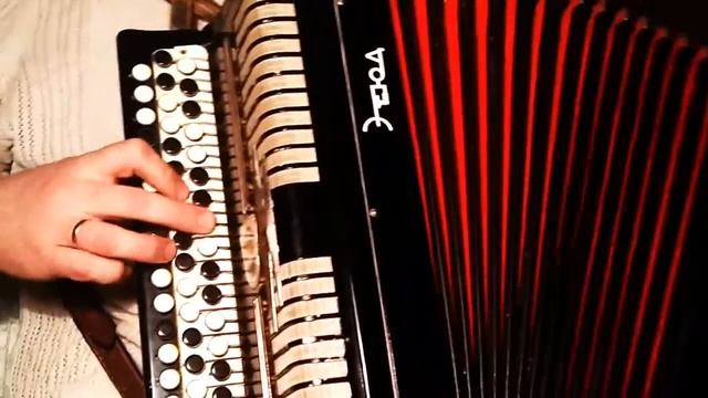 Любэ - Ты неси меня река(Краса) Кавер на баяне.mp4 смотреть онлайн