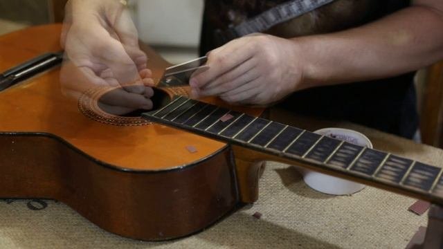 Помогаторы - Ладовая линейка с напильником