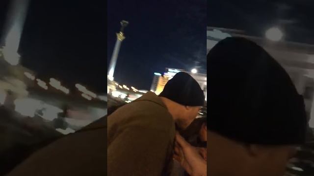 На Майдане Ярош Макс наклипал карманников