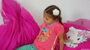 Доминика Притворяется что Заболела