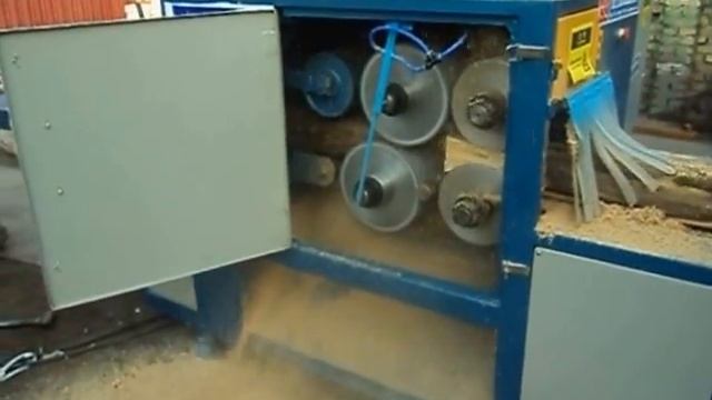 Китайский станок для распиловки тонкомера, диам. 20 см смотреть онлайн