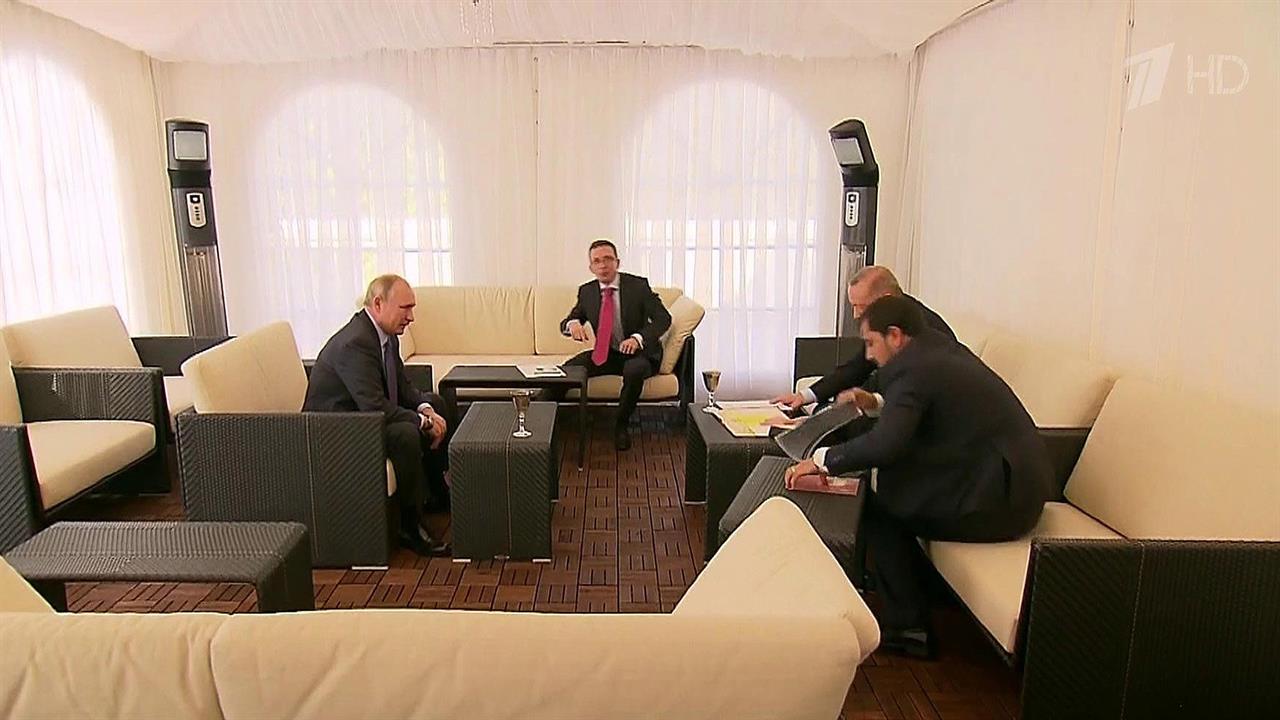 Итоги переговоров Владимира Путина и Реджепа Эрдог...в Сочи называют судьбоносными для всего региона