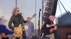 Гарик Сукачёв - Моя бабушка курит трубку