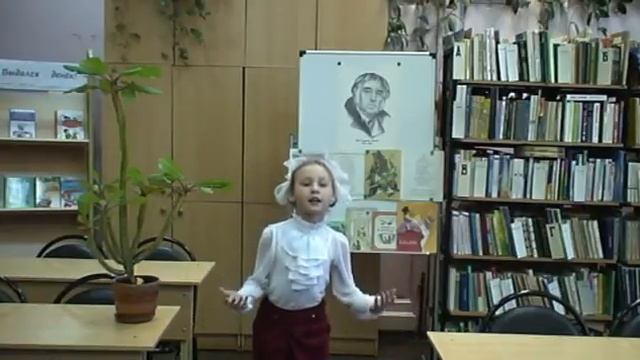 Страна читающая — Варвара Кузнецова читает произведение «Ворона и Лисица» И. А. Крылова смотреть онлайн