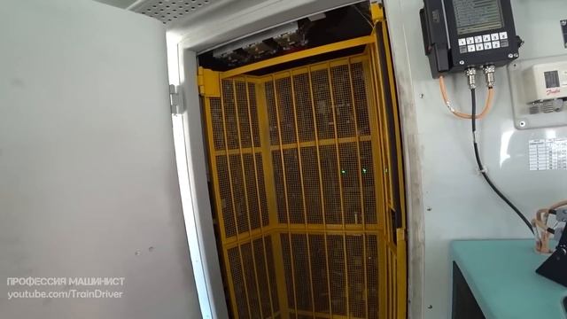 Обзор тепловоза ТЭМ18ДМ смотреть онлайн