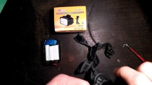 Ремонт ліхтарика Yajia YJ-1837 (Зломані дужки). Ремонт фонарика Yajia 1837 (сломаны дужки)