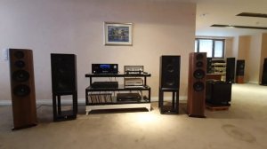 WHARFEDALE EVO 4.4 & ADVANCE PARIS AMPLIFIER