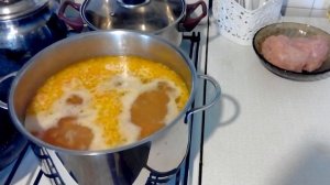 суп с куриными кнелями и вермишелью