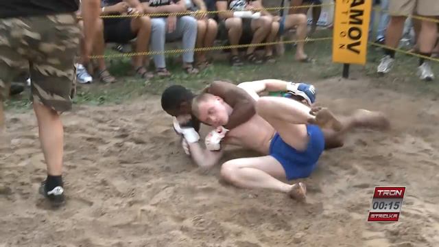 Black Lion vs White boy, MMA Fight смотреть онлайн