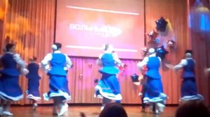 Розпрягайте, хлопцi, конi/Маруся раз два три