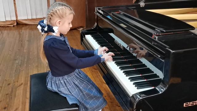 И. Иордан "Охота на бабочек" исп. Зуева Кира смотреть онлайн