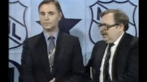 Виктор Тихонов даёт интервью в турне сборной СССР по Канаде и США в 1983 году.