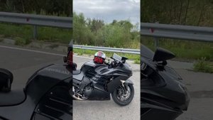 Kawasaki ZZR 1400/ZX14R обзор света и выхлопа.