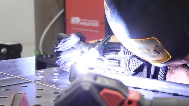 DUAL RADIATOR Setup On DRIFT TRUCK V2! Does It Need More Cooling...? смотреть онлайн